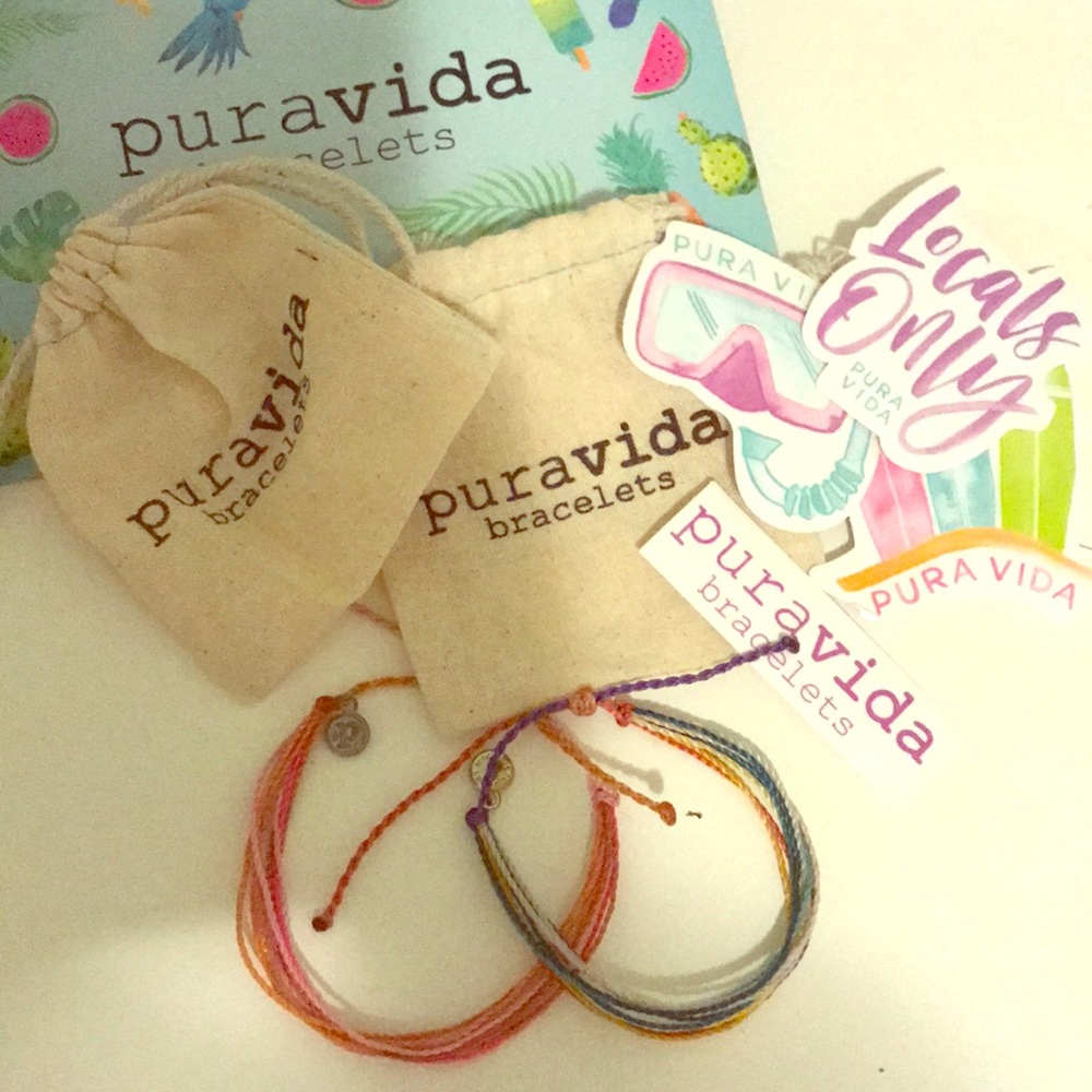 Pura vida bundle 2 bracelets, +bags+stickers!!
